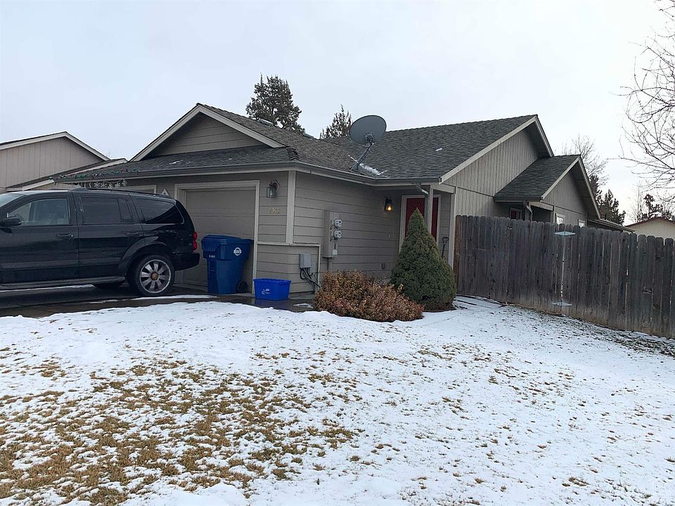 1st image of 2910 SW Peridot Ave #2912