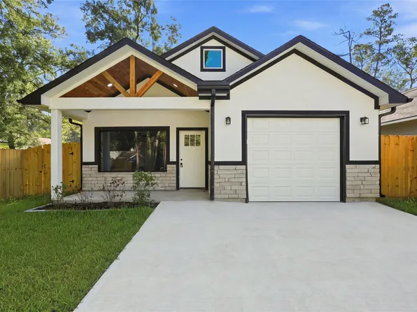 18434 Fannin Rd, Willis, TX 77378