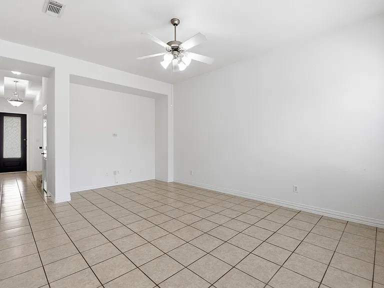 16023 Powder Springs Ln — Photo 15