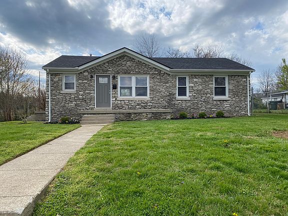 2nd image of 2222 Circle Dr