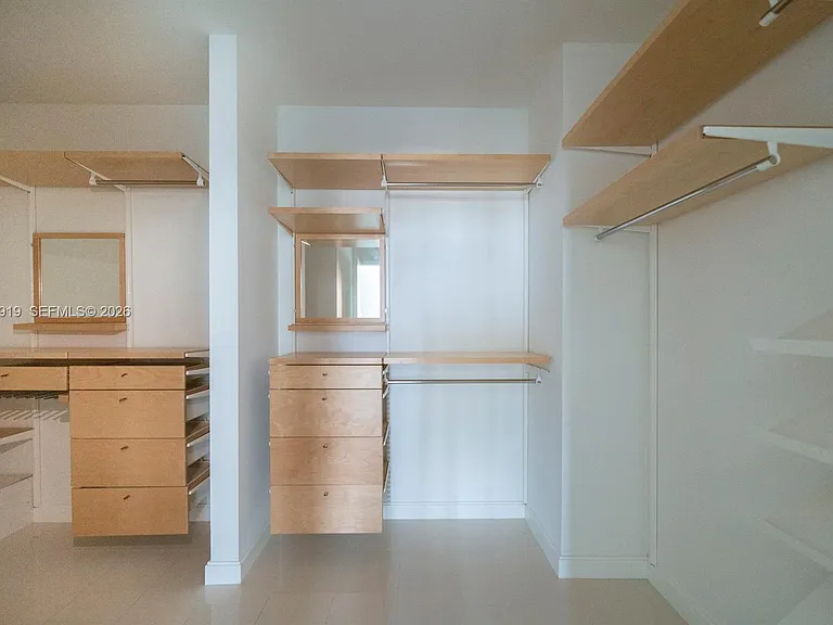 45 SW 9th St #4906 — Photo 23