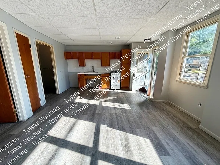 336 East St #6 — Photo 2