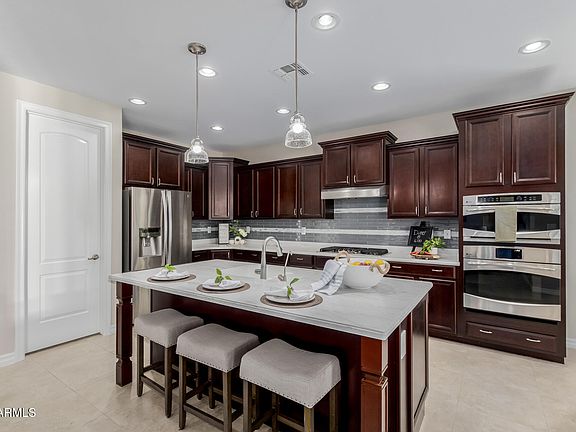 4th image of 794 W LEATHERWOOD Avenue