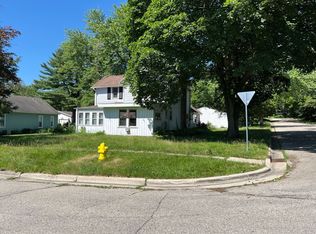 544 Jefferson Ave, Lake Geneva, WI 53147