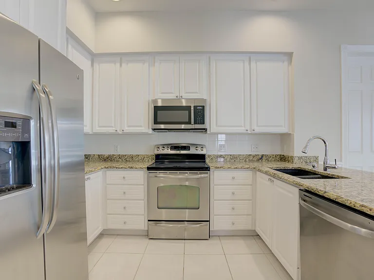 256 San Remo Dr — Photo 27