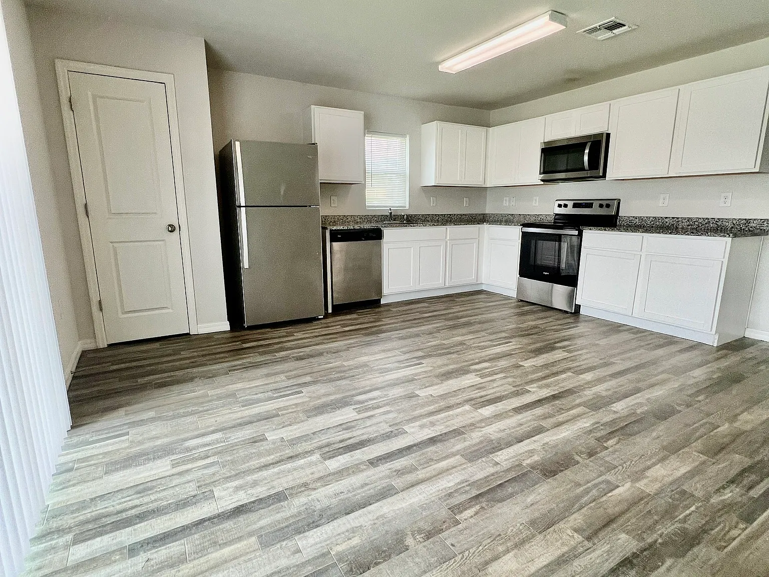 26485 Mary Avenue - 1 — Photo 4
