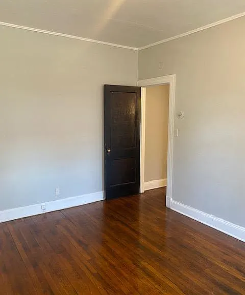 658 Farmington Ave #102 — Photo 7