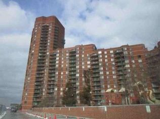 2140 Harmon Cove Tower #3, Secaucus, NJ