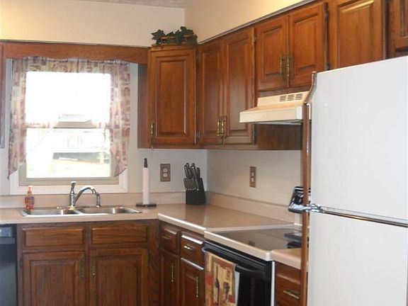 4th image of 107 W Wendy Ln