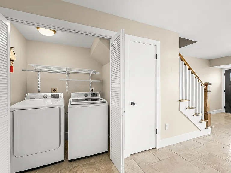 Kempwood Place Townhomes — Photo 9