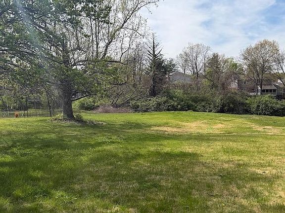 5th image of 8305 Miami Rd