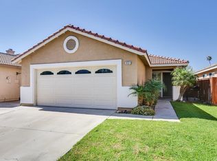 951 Bingham Dr, Corona, CA 92882