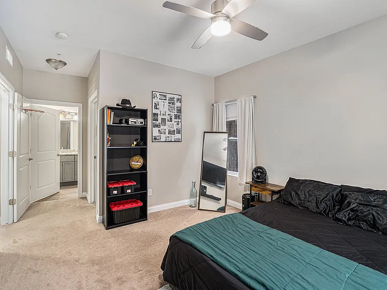 911 Watercress Ln — Photo 4