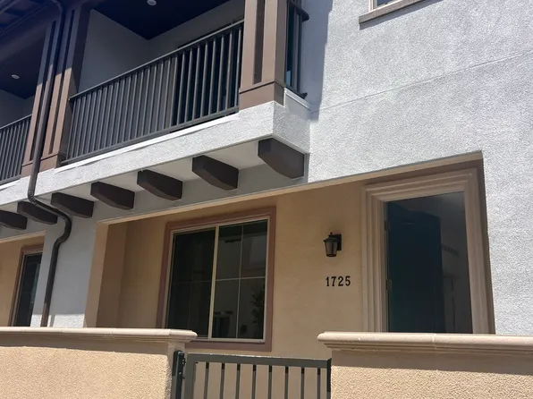 1725 Laurelwood Way, Oceanside, CA 92056