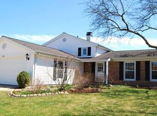 823 Saratoga Ln, Buffalo Grove, IL 60089