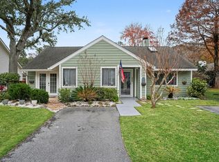 1131 Daffodil Ln, Mount Pleasant, SC 29464