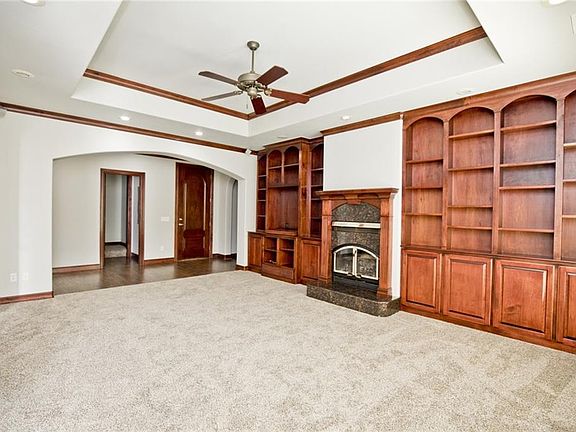 5th image of 13613 Hobie Ct