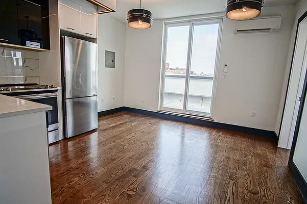 Rented by Lofts and Flats LLC | media 18