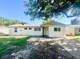 713 Cindy Ln, Grand Prairie, TX 75052