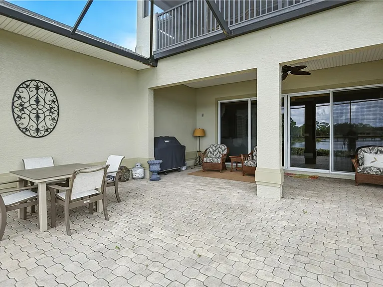 620 Bridgewater Ln SW — Photo 13