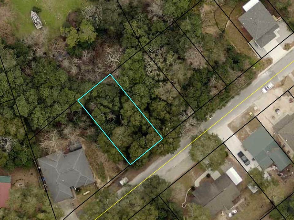 1st image of 704 Cypress Dr