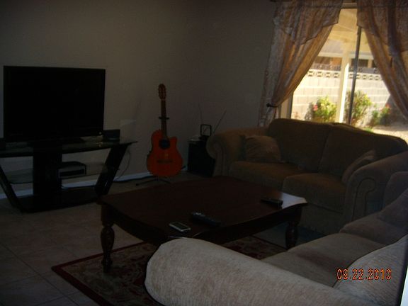 5th image of 1886 Green River St
