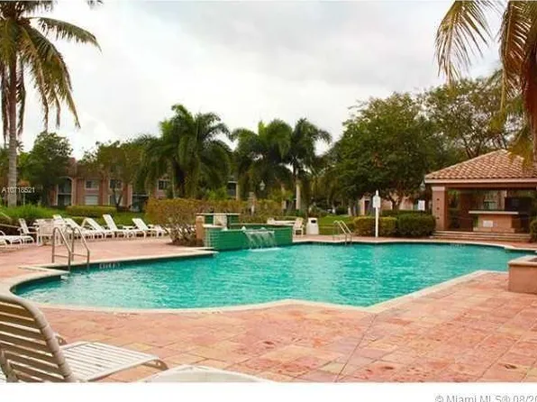 12148 Saint Andrews Pl #8201, Hollywood, FL 33025