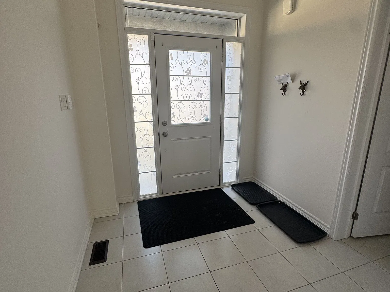 3 bed, $3,050 — Photo 2