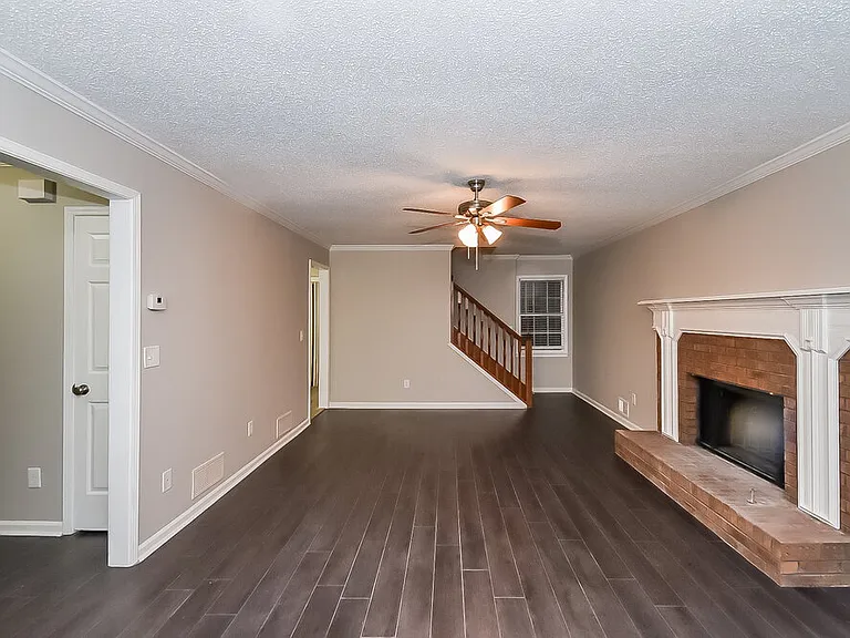 2466 Zachary Woods Dr NW — Photo 6