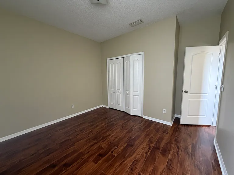 13406 Old Dock Rd — Photo 23