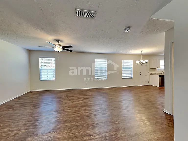 5209 Sunsail Dr — Photo 6