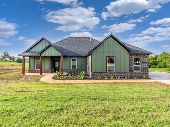 2433 Canyon Cir, Blanchard, OK 73010