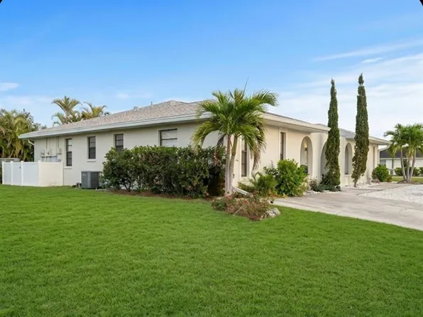 130 Boundary Blvd, Rotonda West, FL 33947