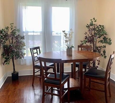4th image of 3825 Avenue L