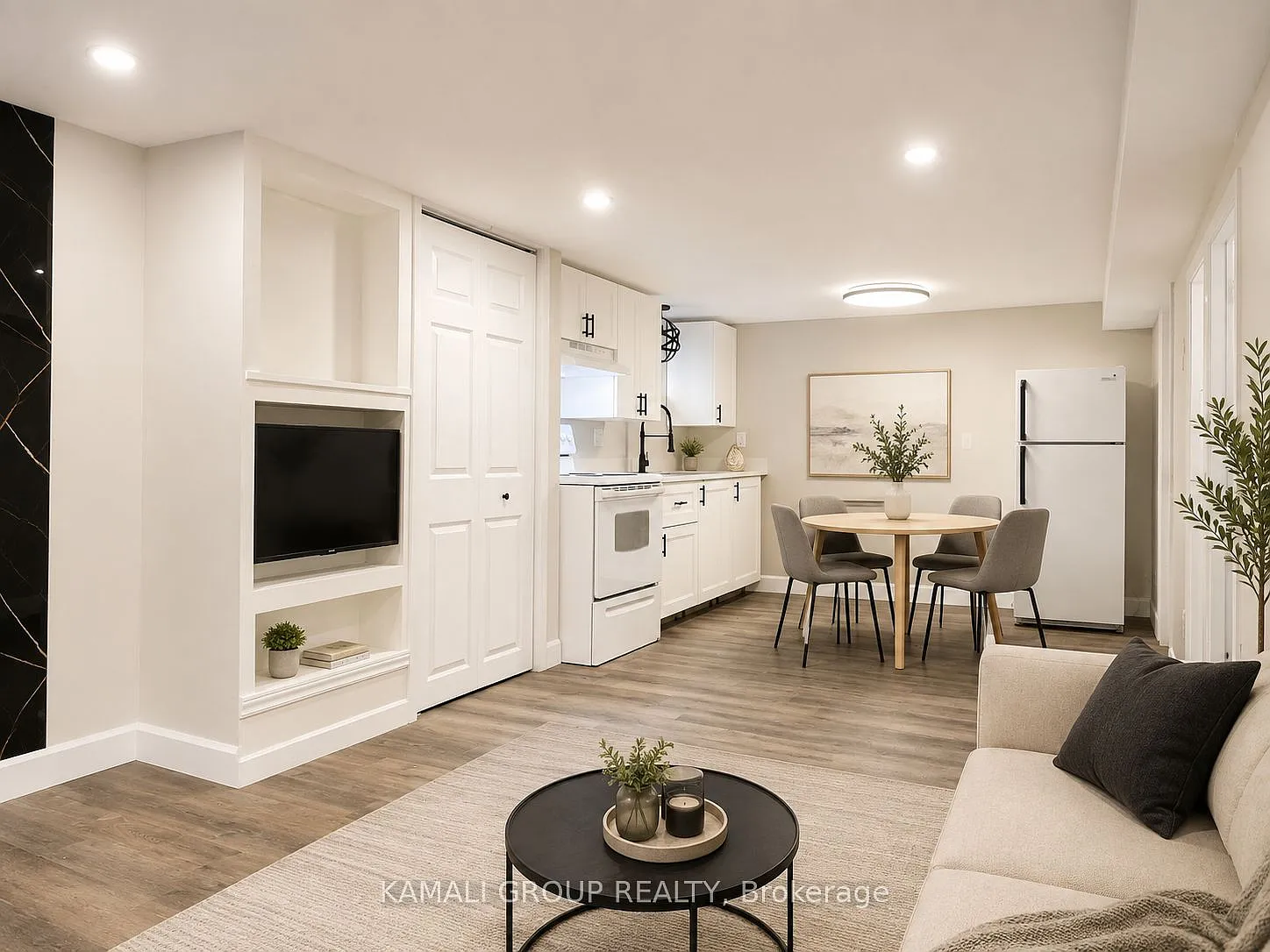 2 bed, $1,300 — Photo 1