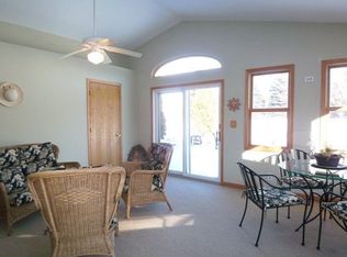 7108 Mallard Way, Cary, IL 60013