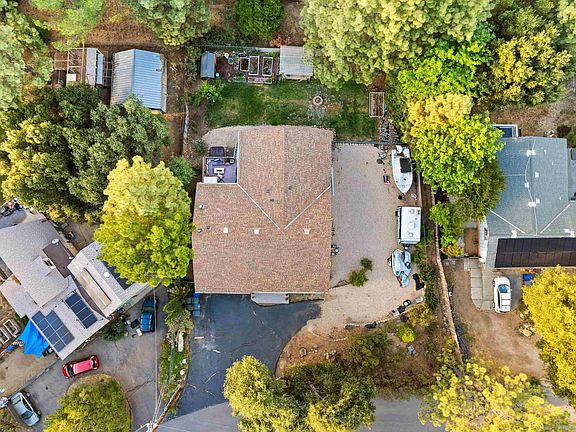 5th image of 28960 Cedar Ln