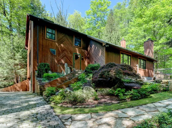 49 Knife Shop Road, Litchfield, CT 06778
