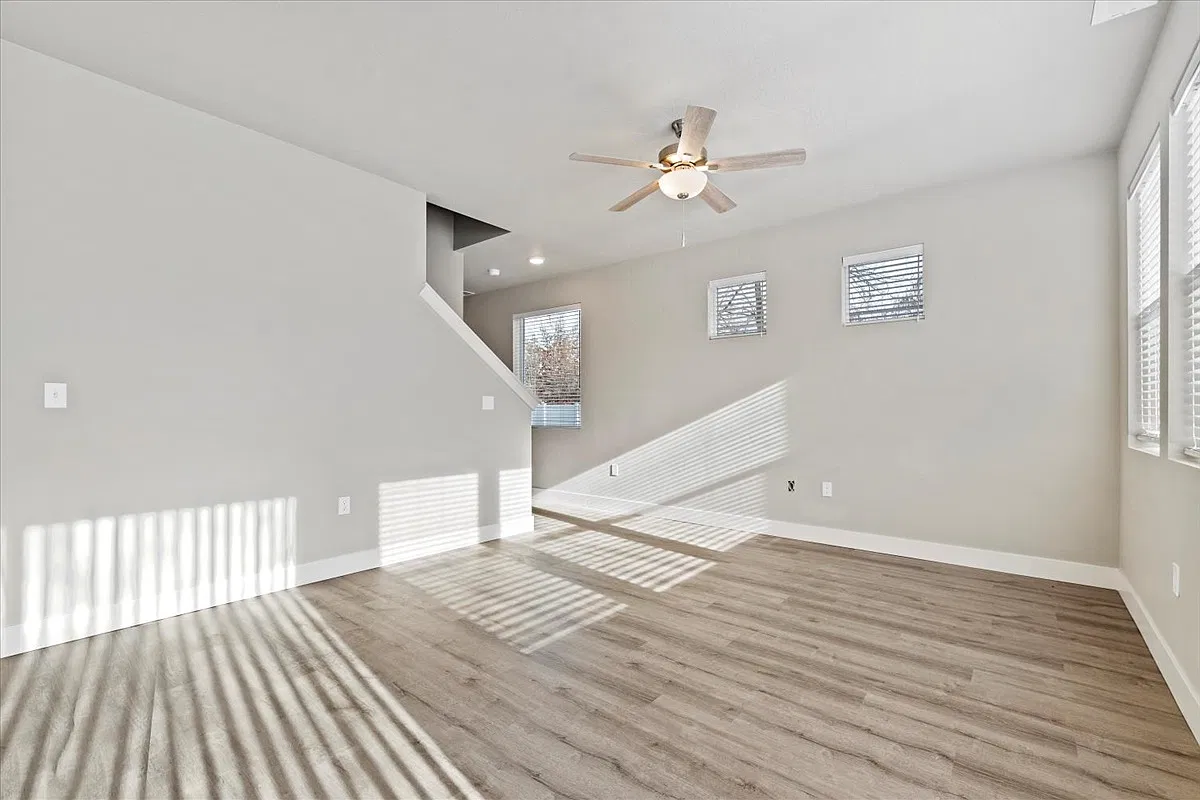3 bed, 1485 sqft, $2,600 — Photo 4