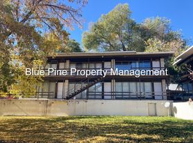 390 W 14th St
