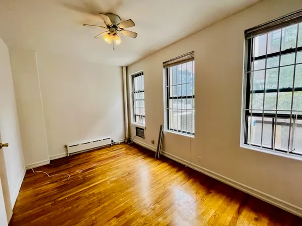 1133 1st Avenue image 1 of 6