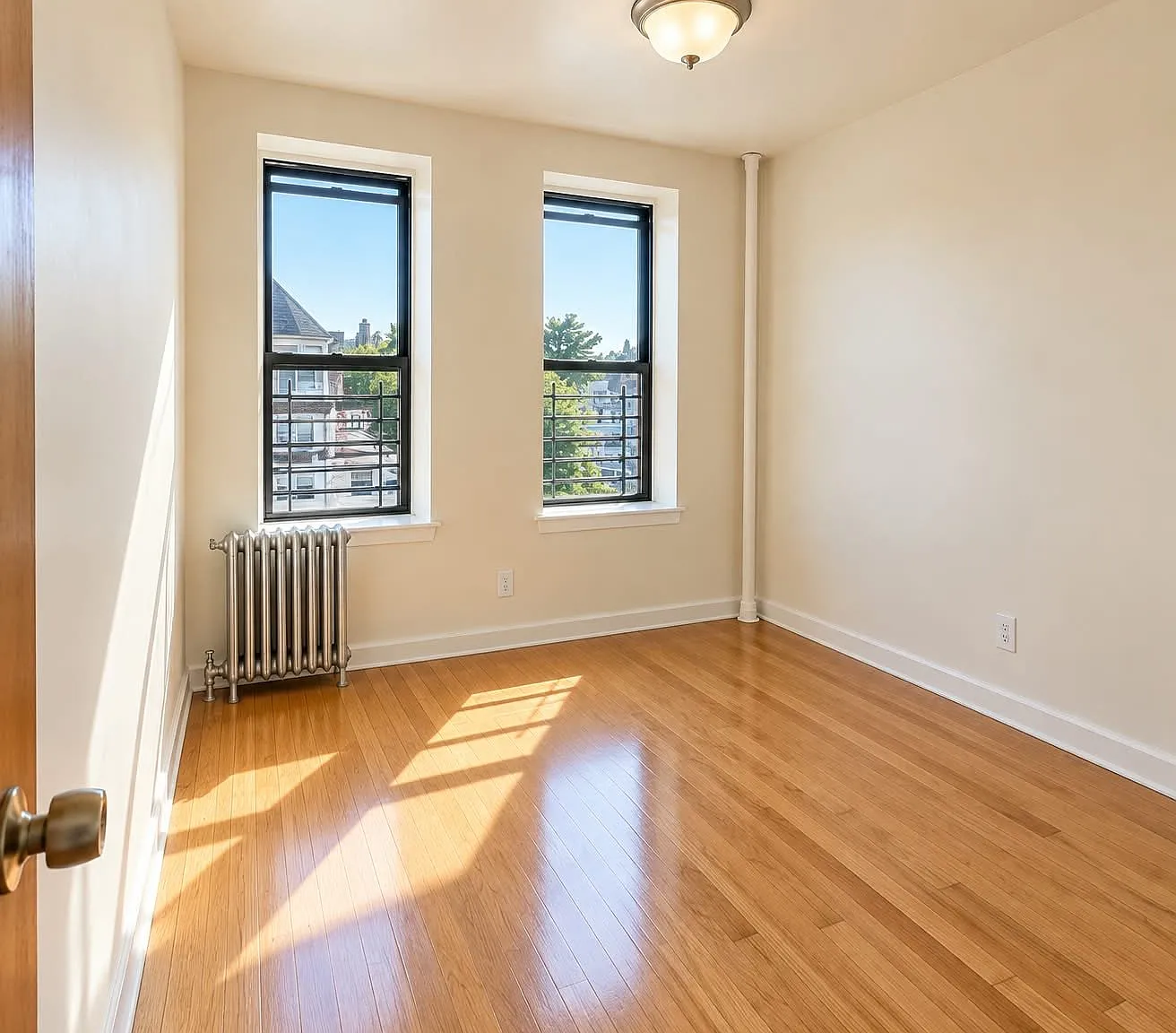 4 bed, 1.0 bath, $3,500 — Photo 4