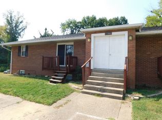 7366 Brentwood Dr APT B, Newburgh, IN 47630