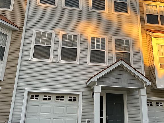 Whole Front view of the Unit/Town House.