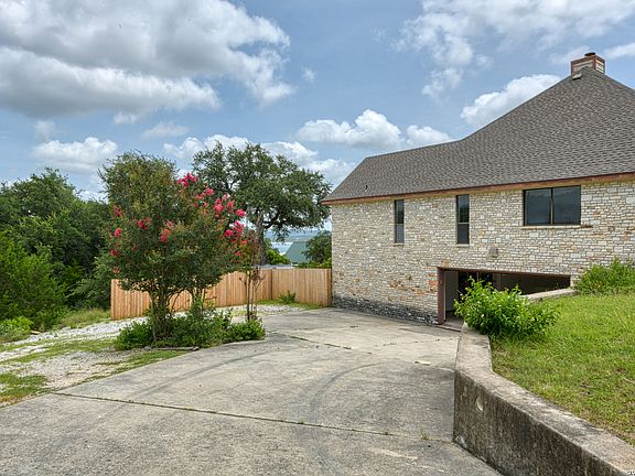 5th image of 1256 HIGHLAND TERRACE DR