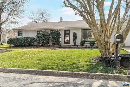 1302 Lester Dr Photo 1