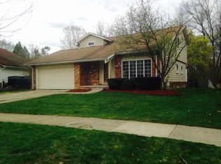 42447 Park Ridge Rd, Novi, MI 48375