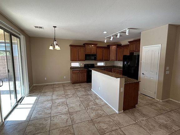 5th image of 14551 W Laurel Ln