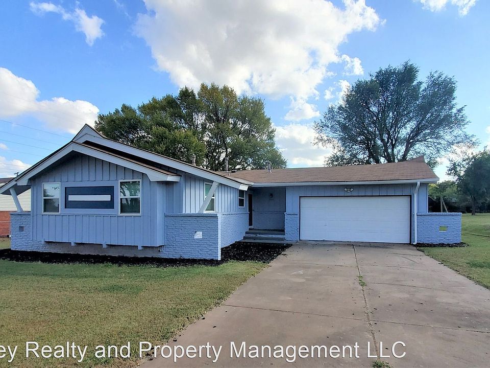 1st image of 3808 NE 33rd St