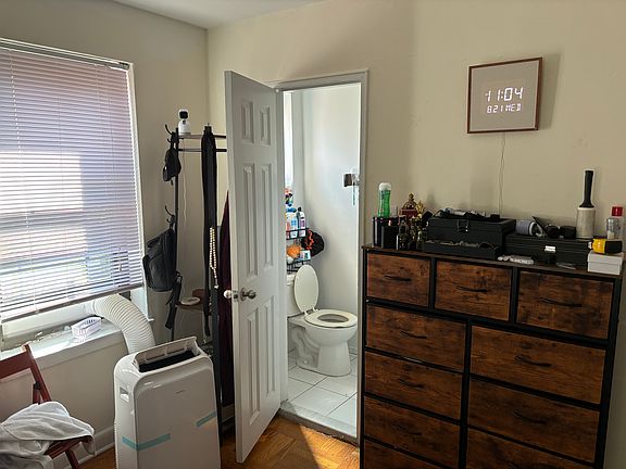 3rd image of 7210 41st Ave APT 2C